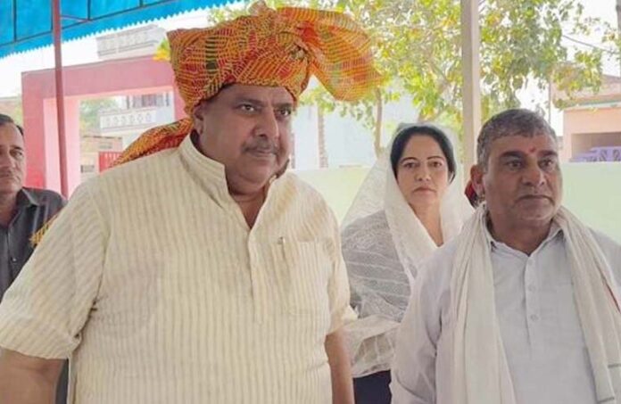 एक हो सकता है चौटाला परिवार, अजय चौटाला ने दिए जेजेपी और इनेलो के एक होने के संकेत
