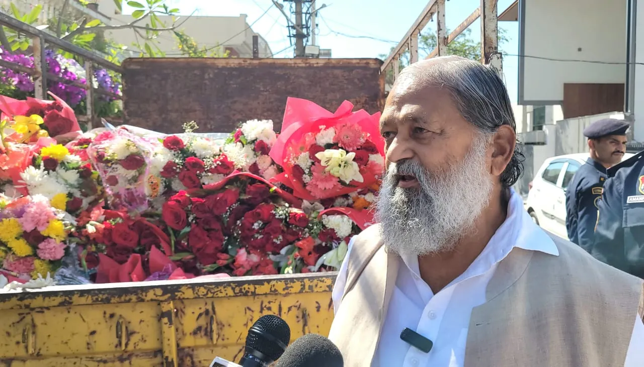 अनिल विज के जन्मदिन पर मिले फूल गुलदस्तों का होगा बेहतर इस्तेमाल, ट्रॉली भरकर कम्पोस्ट एरिया में पहुंचाए