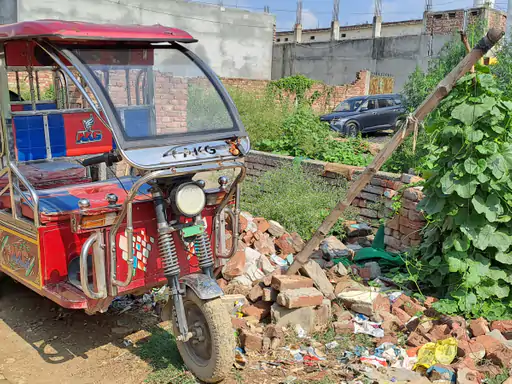इंसाफ के लिए दर-दर भटक रहे 6 साल के मृतक बच्चे के परिजन, पुलिस पर लीपापोती करने और मुख्य आरोपी को बचाने का आरोप, जानें क्या है मामला