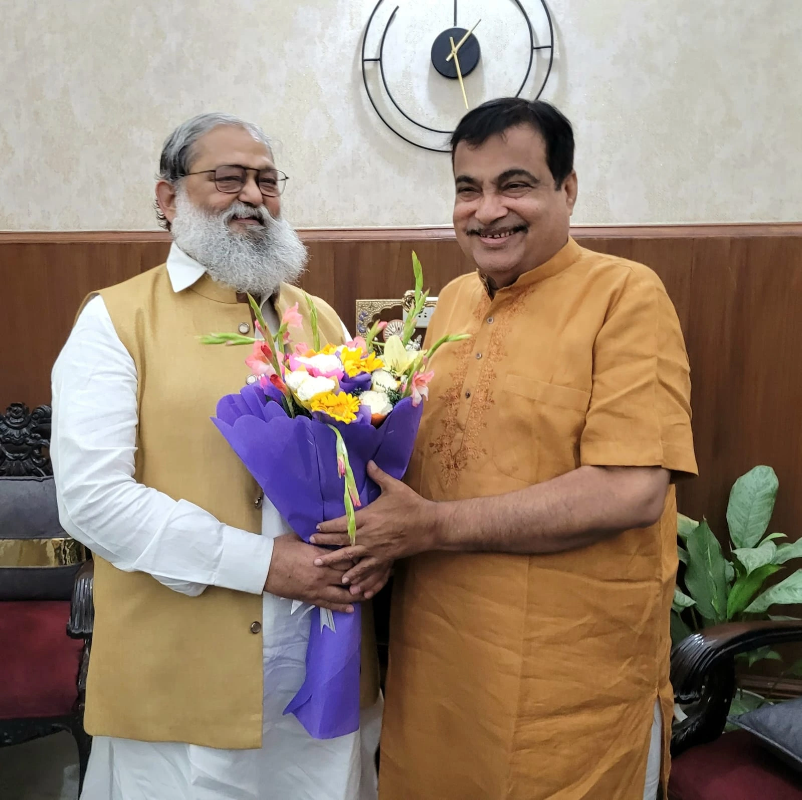 केंद्रीय मंत्री नितिन गडकरी ने की हरियाणा के परिवहन मंत्री अनिल विज के सुझाव की प्रशंसा, पढ़ें पूरी ख़बर