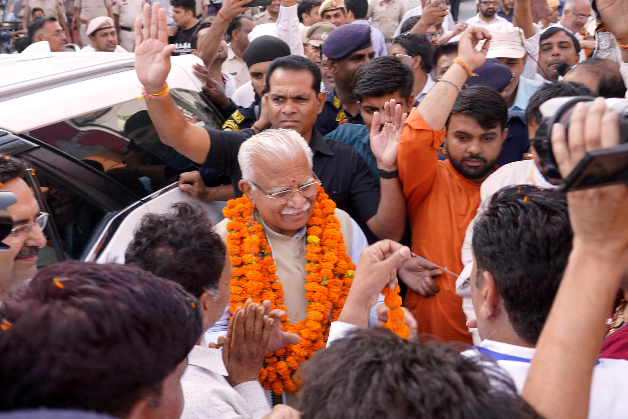 एक तरफ करनाल सीट पर हैट्रिक की ख़ुशी तो दूसरी तरफ, पांच सीट पर कमल न खिलने का अफ़सोस
