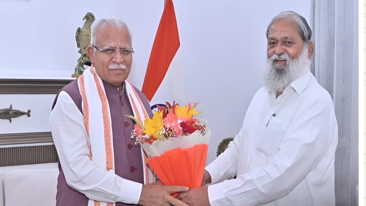 अनिल विज ने मनोहर लाल से की मुलाकात, अंबाला से चंडीगढ़ मेट्रो रेल लाइन बिछाने और संचालित करने का किया आग्रह
