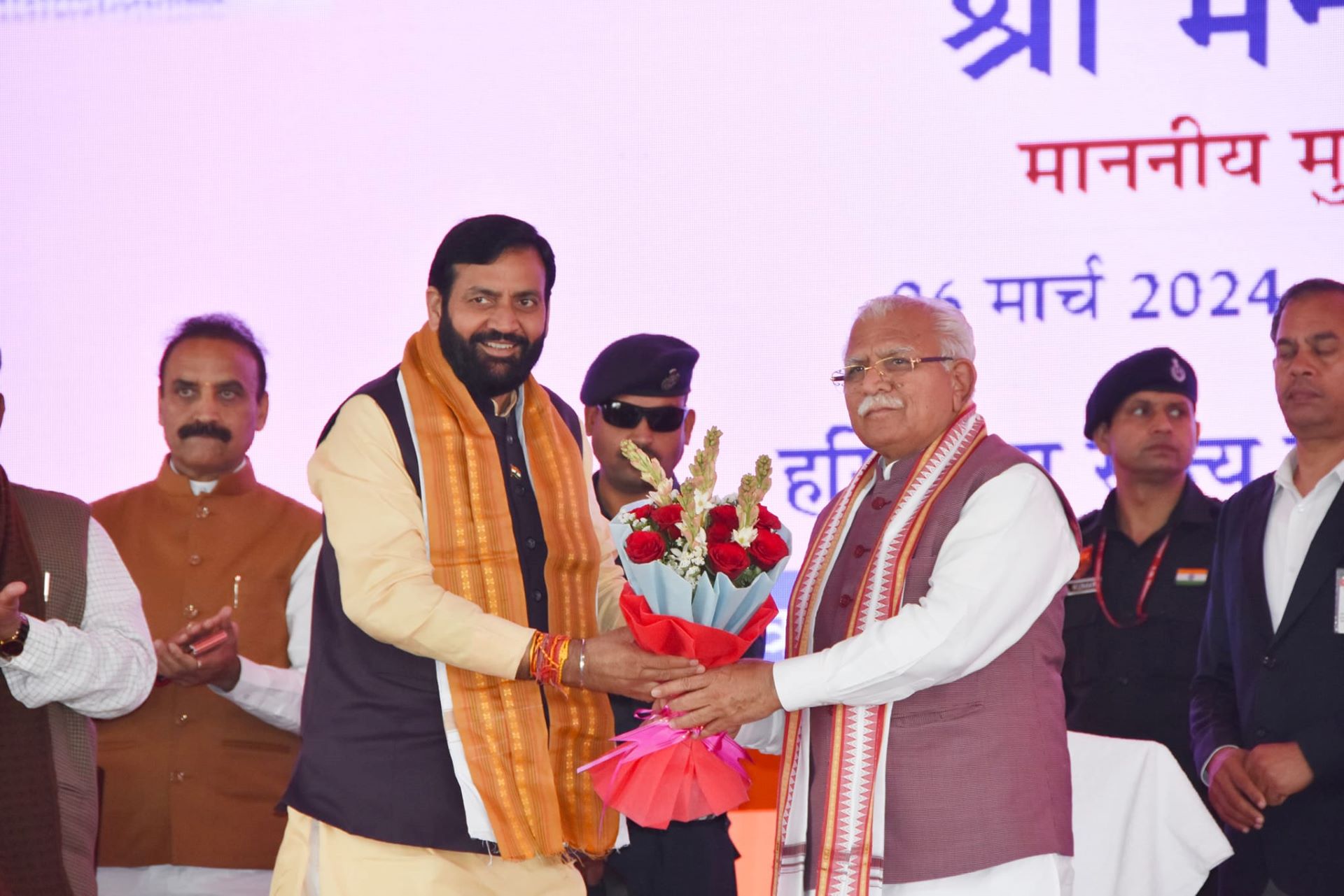 हरियाणा में राजनीतिक उथल-पुथल, भाजपा सरकार को बचाने की जद्दोजहद