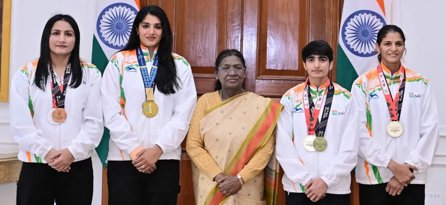 उमरवास की नूपुर राष्ट्रपति मुर्मु द्वारा सम्मानित, गांव में खेल सुविधा के नाम पर एक ईंच जमीन या खेल उपकरण भी नहीं