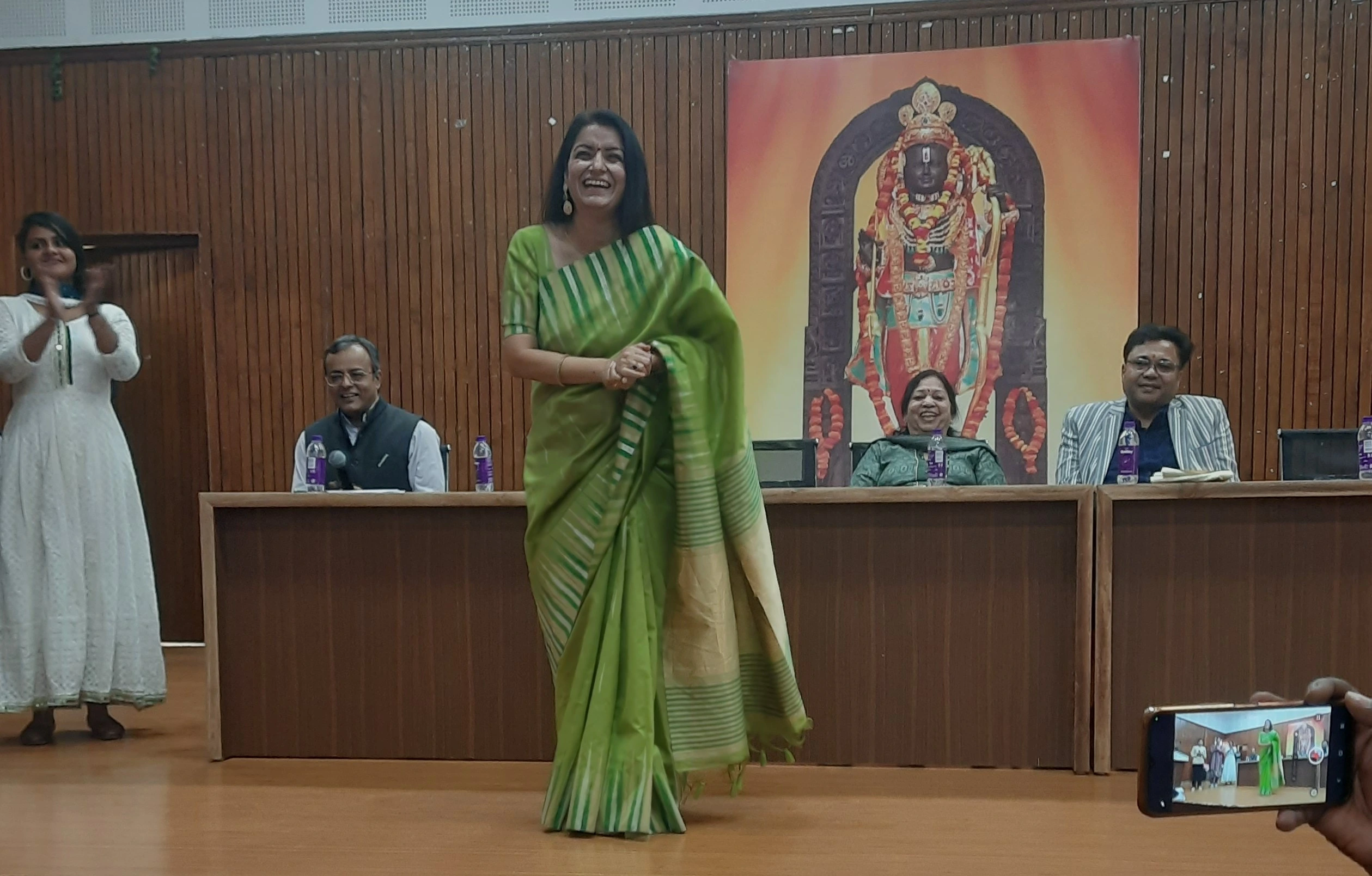 एसडी पीजी कॉलेज पानीपत पहुंची बॉलीवुड और टीवी एक्ट्रेस रजनी गुप्ता, अनुभव किए साझा