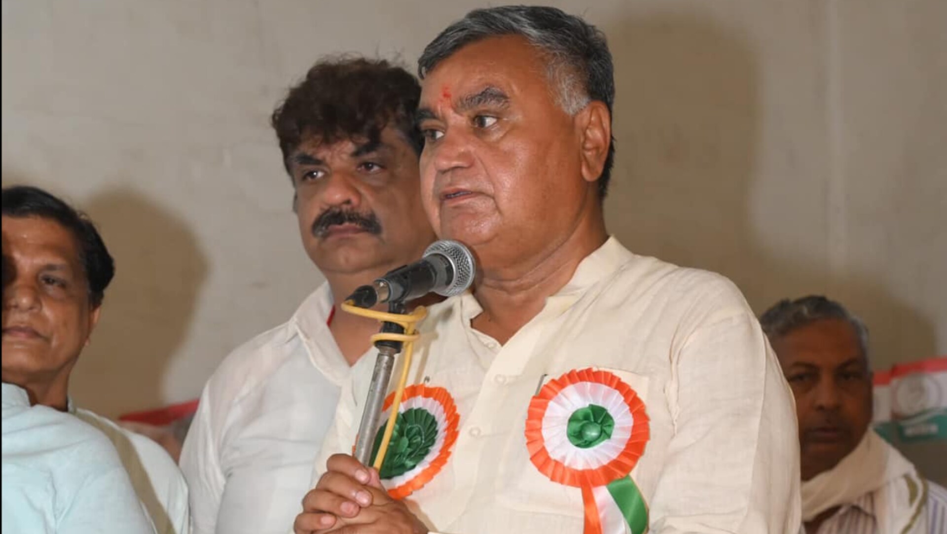 सतपाल ब्रह्मचारी - संत से नेता बनने का अनोखा सफर;  सोनीपत सीट पर कांग्रेस प्रत्याशी ने शानदार जीत दर्ज की