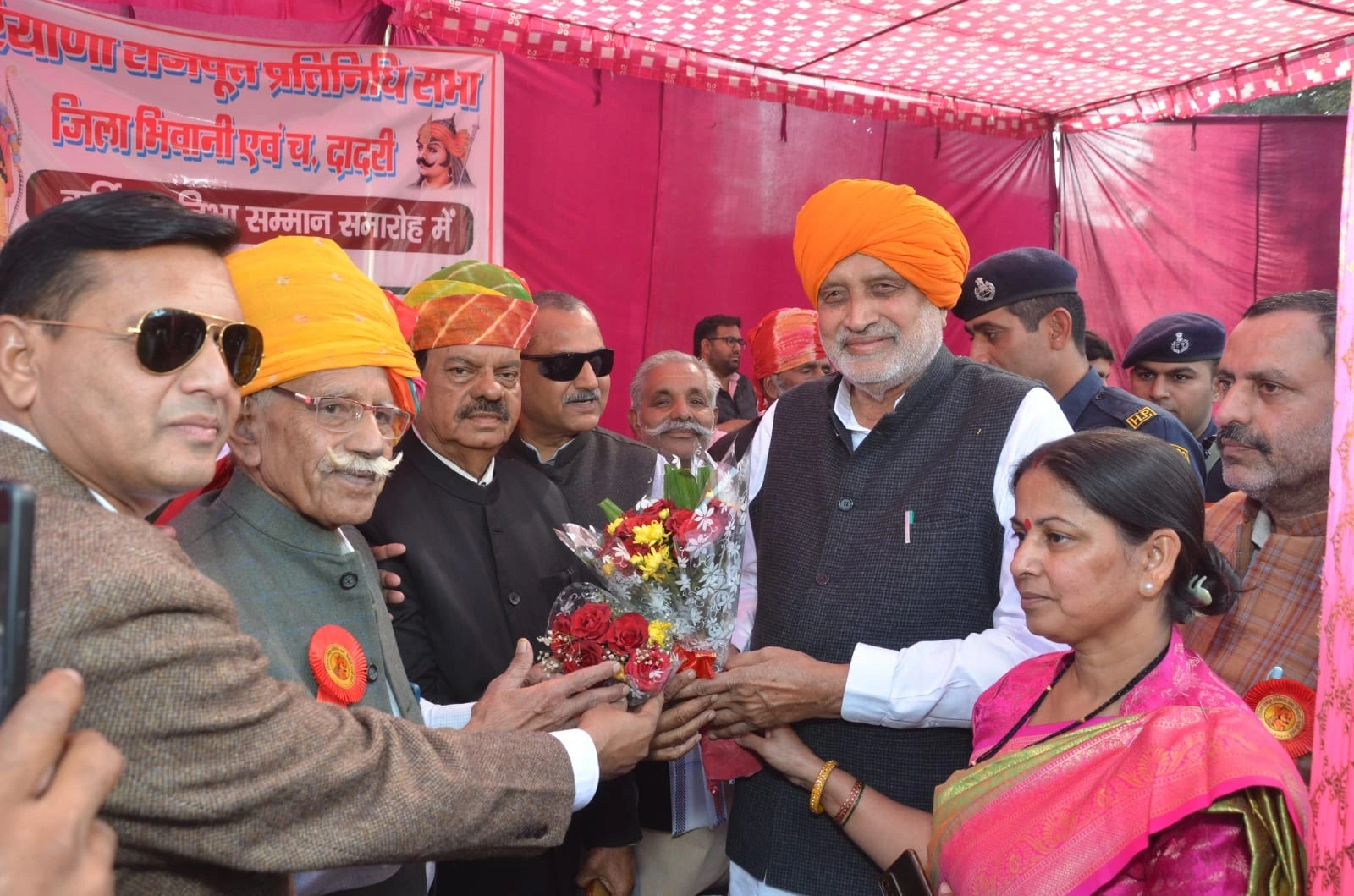 किसानों की आय बढ़ाने के लिए कारगर कदम उठा रही सरकार, जानें क्या है सरकार की योजना