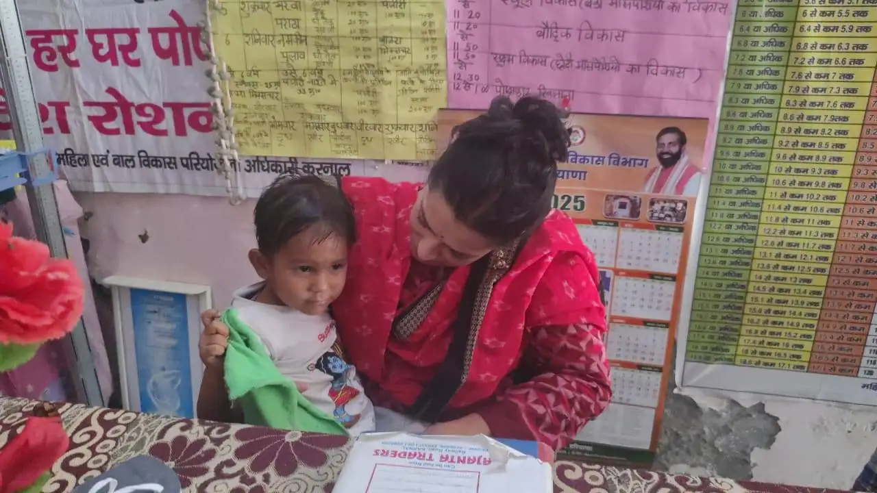 मंत्री श्रुति चौधरी ने किया आंगनबाड़ी केंद्र का औचक निरीक्षण, बच्चों की उपस्थिति, पोषण संबंधी रिकॉर्ड के साथ भोजन की गुणवत्ता को भी जांचा