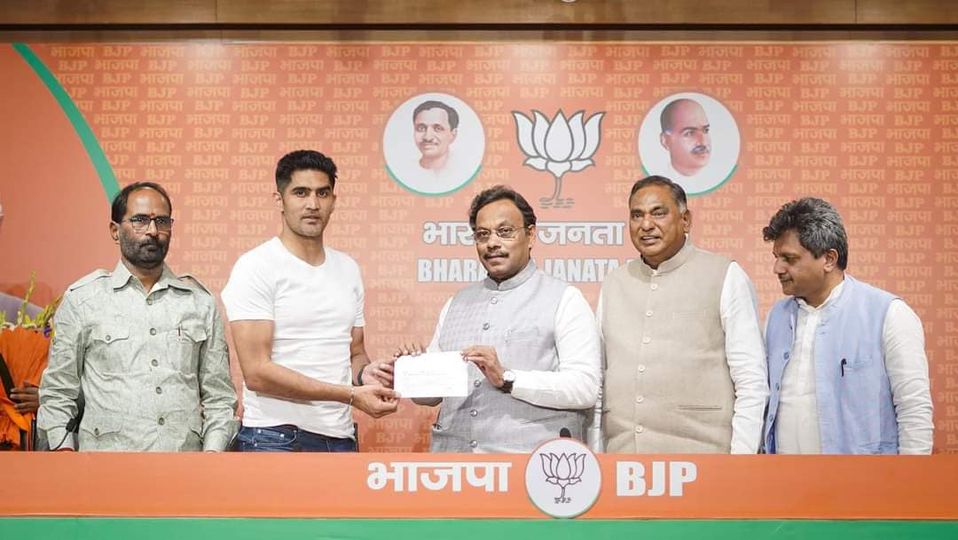 बॉक्सर विजेंदर सिंह हुए बीजेपी में शामिल