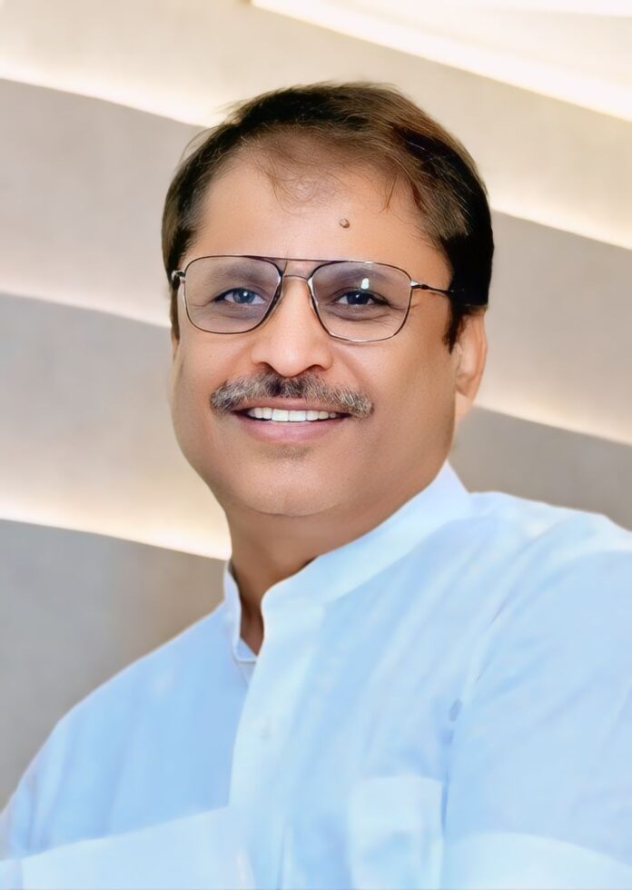 आख़िर इन दिनों क्यों छाया है पानीपत टेक्सटाइल इंडस्ट्री पर क्रीम, कॉफी, डार्क ब्लू कलर का जादू