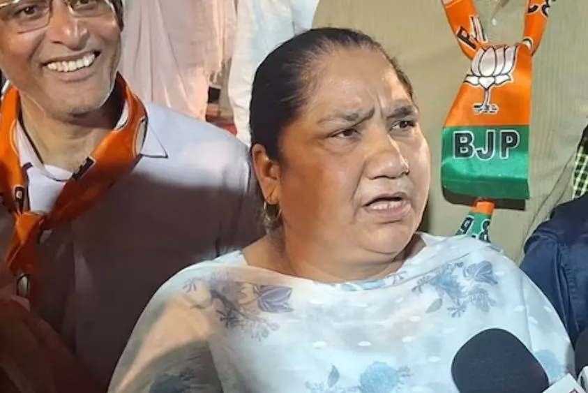 रेवाड़ी में चुनावी 'सियासत' के बीच 'शादी' का दांव: "भाजपा को वोट दो, मैं करवाऊंगी शादी" – बिमला चौधरी का अनोखा वादा