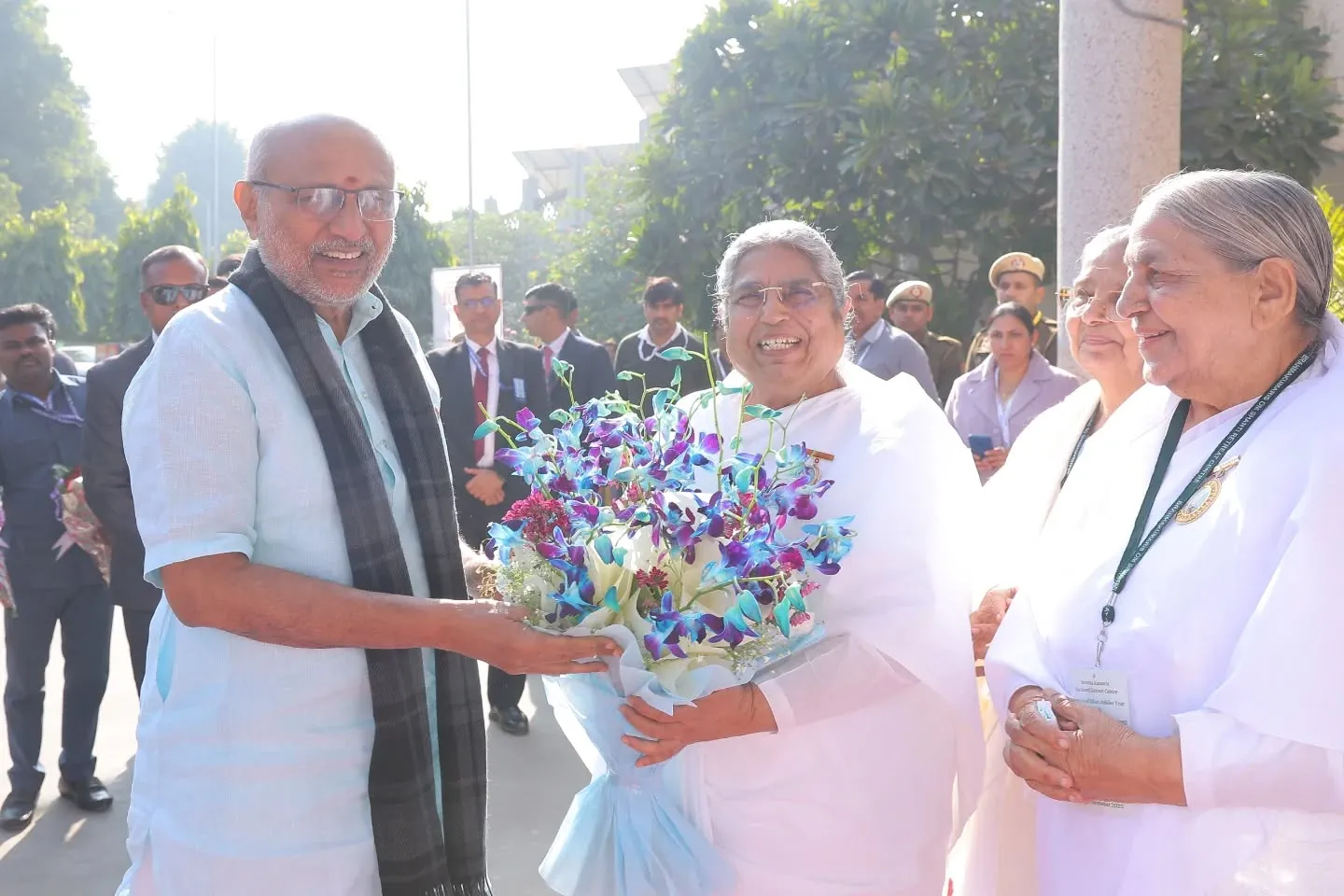 उप राष्ट्रपति ने ब्रह्माकुमारीज़ के रजत जयंती वर्ष के 'रश्मियां' कार्यक्रम का किया शुभारम्भ