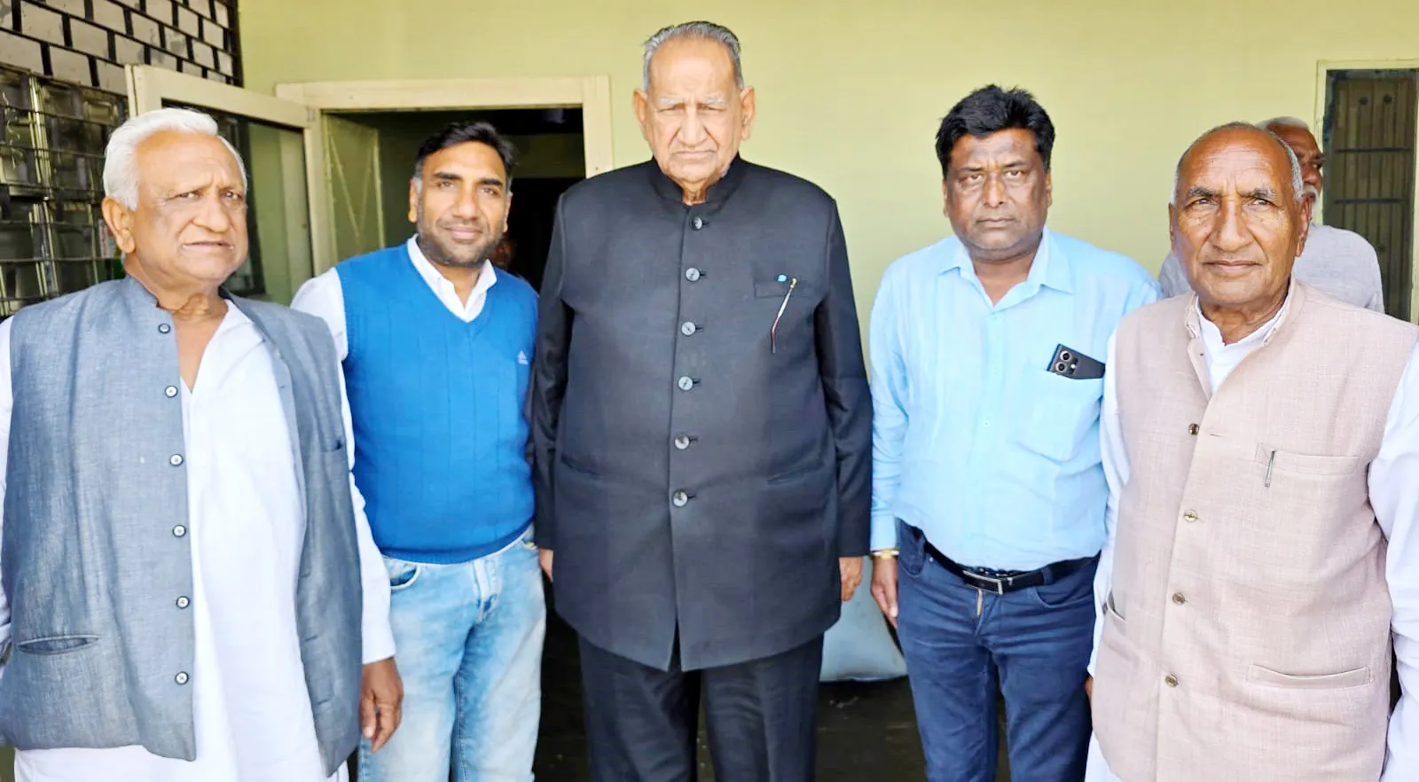 दादा गौतम ने सीएम सैनी की कार्यशैली को सराहा, बोले- दिन में ही नहीं रात के 12 और 2:00 बजे तक भी लोगों से मिलते हैं सीएम