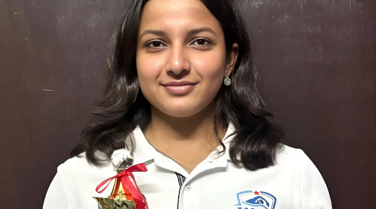 हरियाणा की 'जलपरी' का वर्ल्ड रिकॉर्ड: काम्या भारद्वाज ने तोड़ा सालों पुराना विश्व रिकॉर्ड