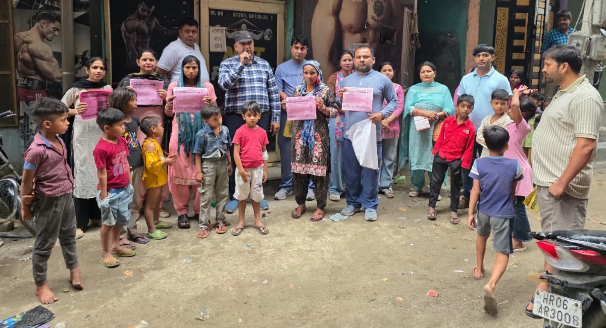 “दो रोटी कम खाओ, लेकिन बच्चों को जरूर पढ़ाओ”, दाखिला मिशन ने पकड़ी रफ्तार