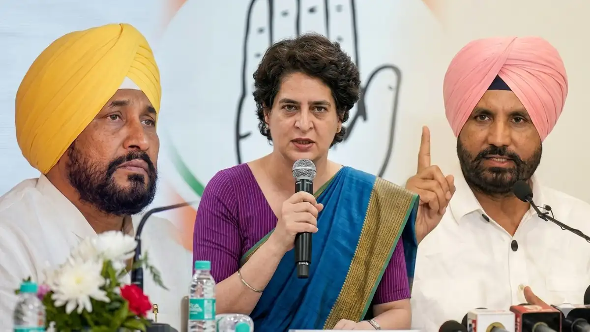 चुनाव से पहले पंजाब कांग्रेस में खुला विद्रोह! बघेल की बैठक से चन्नी गुट का पूरी तरह वॉकआउट, प्रियंका गांधी ने संभाला मोर्चा