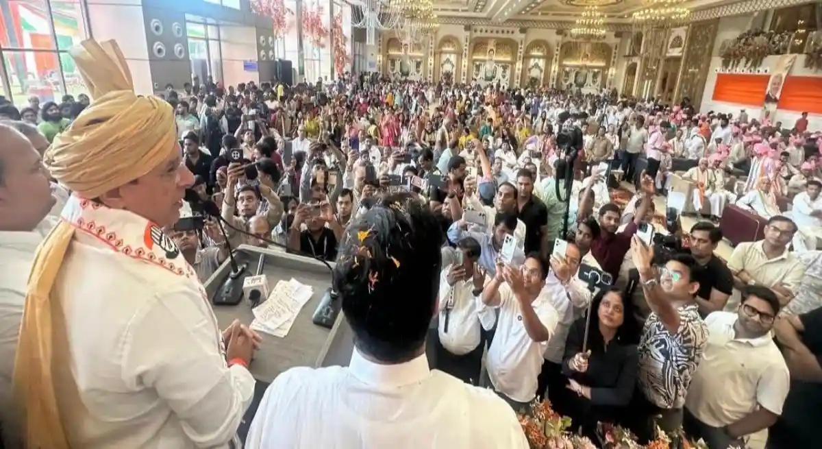 फरीदाबाद में सुरजेवाला का बीजेपी पर हमला: ‘जीजा-साला’ कॉमेडी शो से सरकार नहीं चलती!