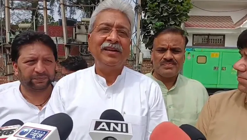 क्रॉस वोटिंग पर कांग्रेस सख्त : राव नरेंद्र बोले - 'गद्दारी' करने वाले विधायकों पर होगी सख़्त कार्रवाई