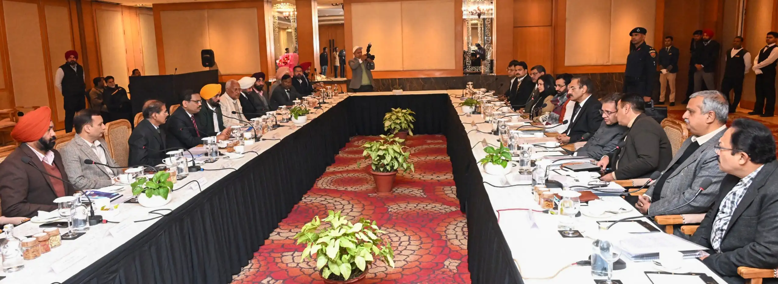 SYL पर हुई हरियाणा–पंजाब के मुख्यमंत्रियों की अहम बैठक, दोनों राज्यों में बनी सहमति, अब अधिकारी स्तर पर होगी बातचीत