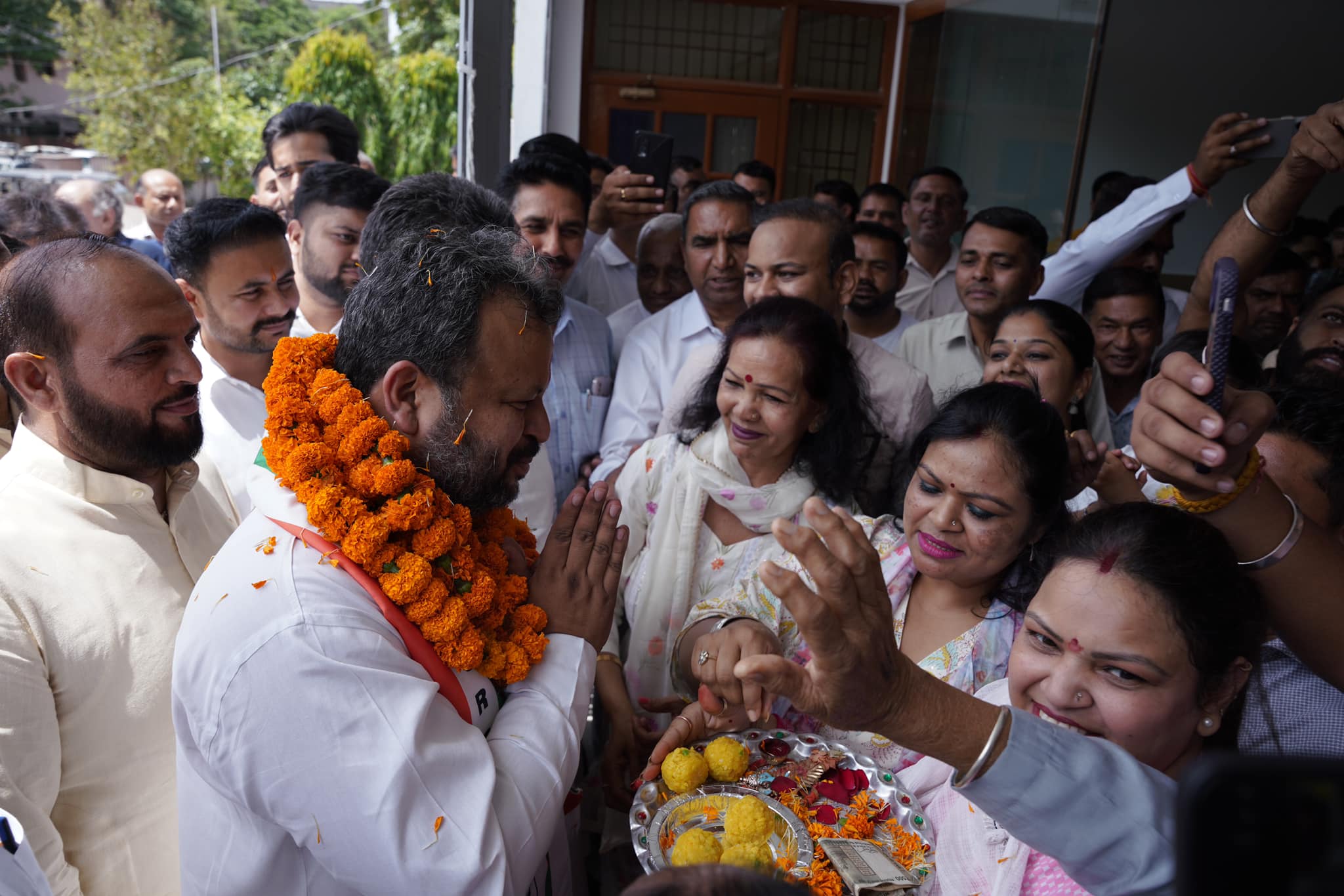 संसद में उठाऊंगा जनता की आवाज, अंबाला से कांग्रेस उम्मीदवार वरुण चौधरी का भरोसा